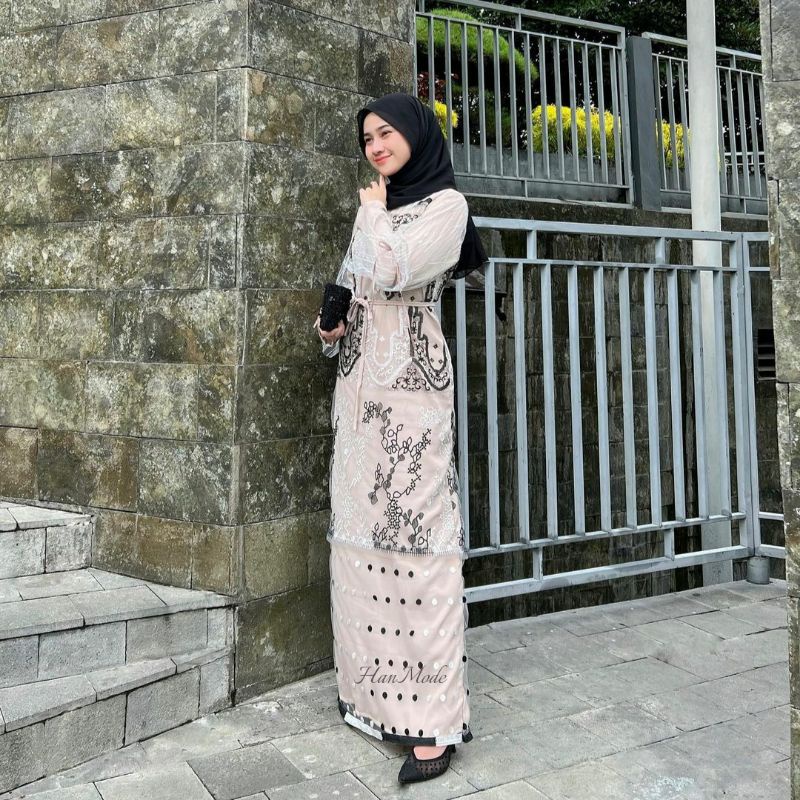 Rayyanza Dress by HanMode,Limited Edition, Design simpel mewah, Raya Collection, Raya Series, Dress 