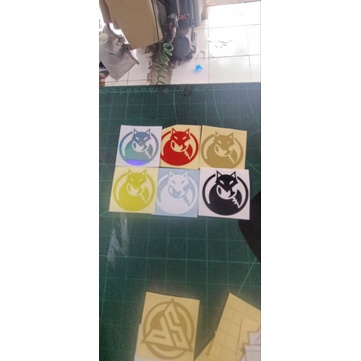 

sticker cutting whitefox UK 5x5 cm