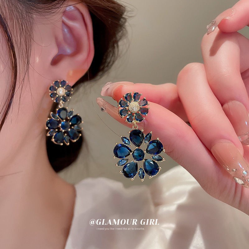 Fashion Manis Cahaya Mewah Zirkon Kristal Kelinci Anting Telinga Kait Temperamen Baru Aksesoris Telinga