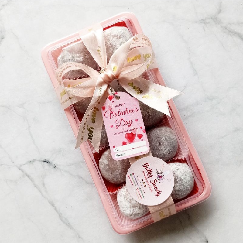 

Hampers / Gift Box / Kado / Hadiah Valentine Ichigo Daifuku Desserts