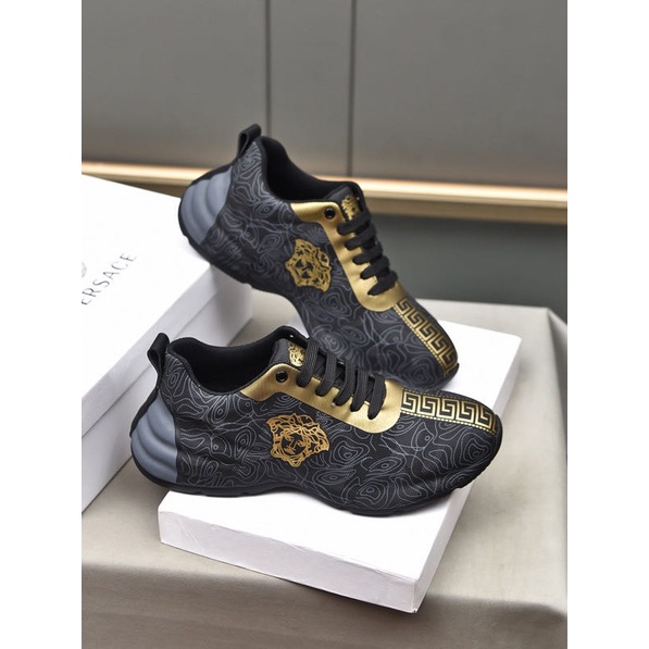 Versace's fashionable popular and versatile handsome men's shoes and sneakers