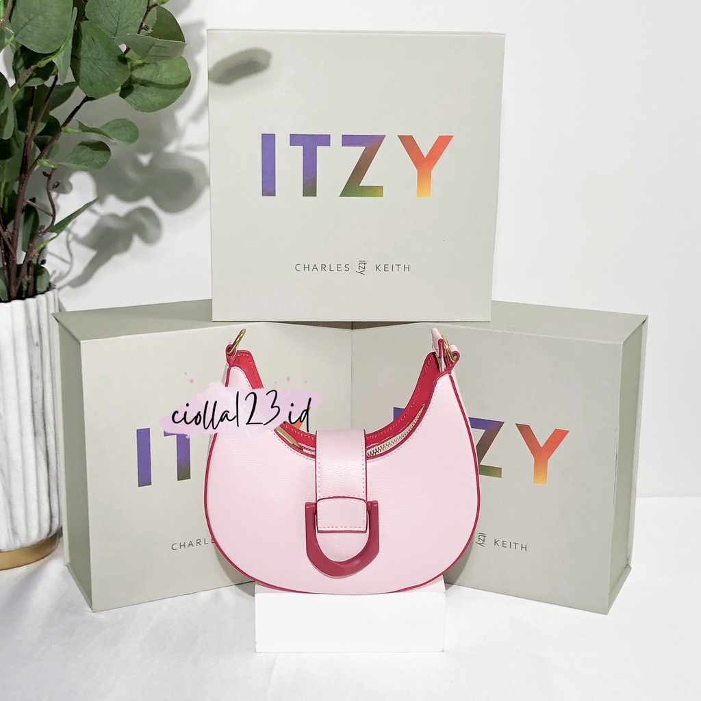 SPECIAL EDITION CK ITZY BAG - GABINE BELTED GIFTSET BOX