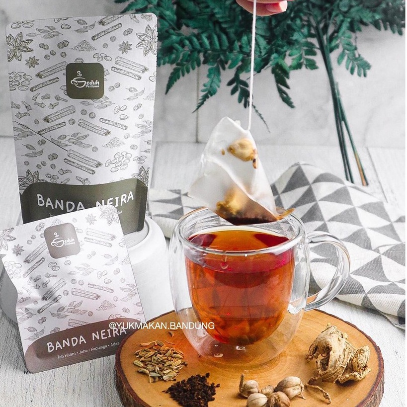 Seduh Space Banda Neira | Artisan Tea Premium Teh Hitam, Jahe, Kapulaga, Adas