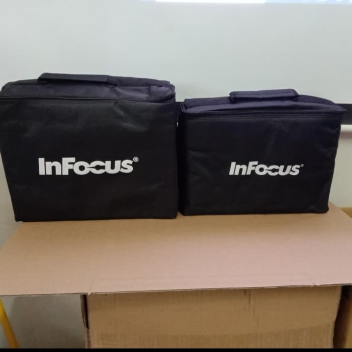 

[[JNT COD]] Tas projector merk infocus tas infokus