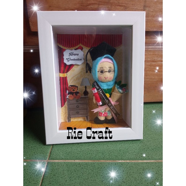 boneka wisuda flanel frame foto 3D/hadiah wisuda/kado wisuda