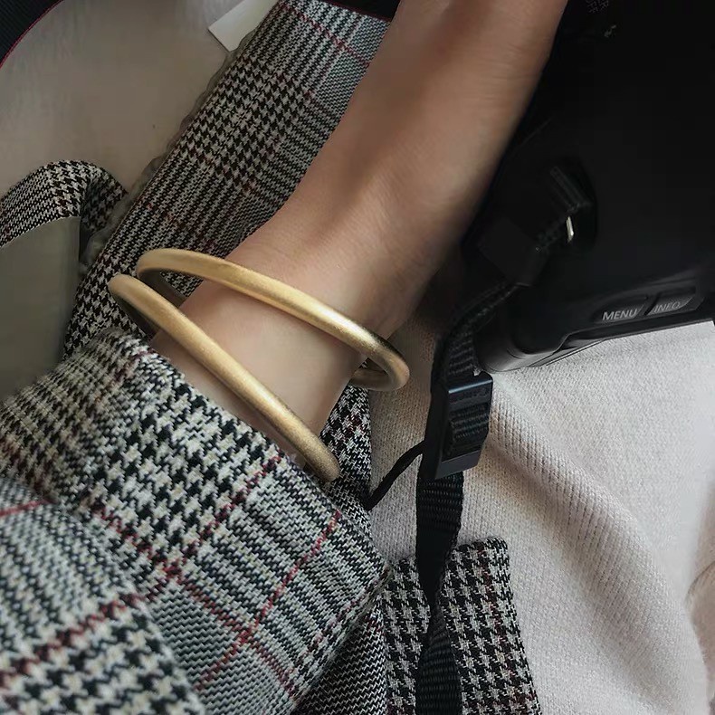 Gelang Bahan Titanium Steel Warna Emas Gaya Jepang Korea Untuk Wanita