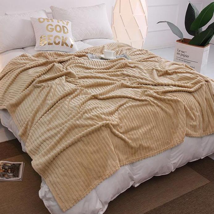 ● Selimut Bulu Halus Motif Polos  Embos Cream Tebal Murah Berkualitas ➣