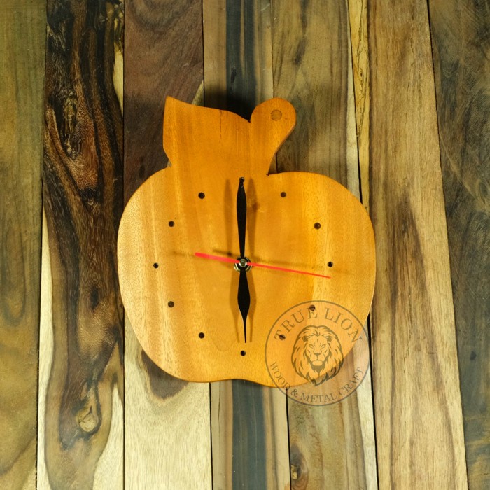 JAM DINDING KAYU KARAKTER/JAM DINDING UNIK BENTUK APEL