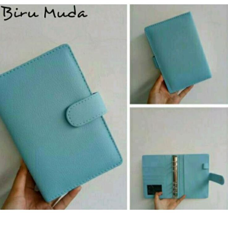 

Fast Order BINDER POLOS A6 (6RING) 18 WARNA