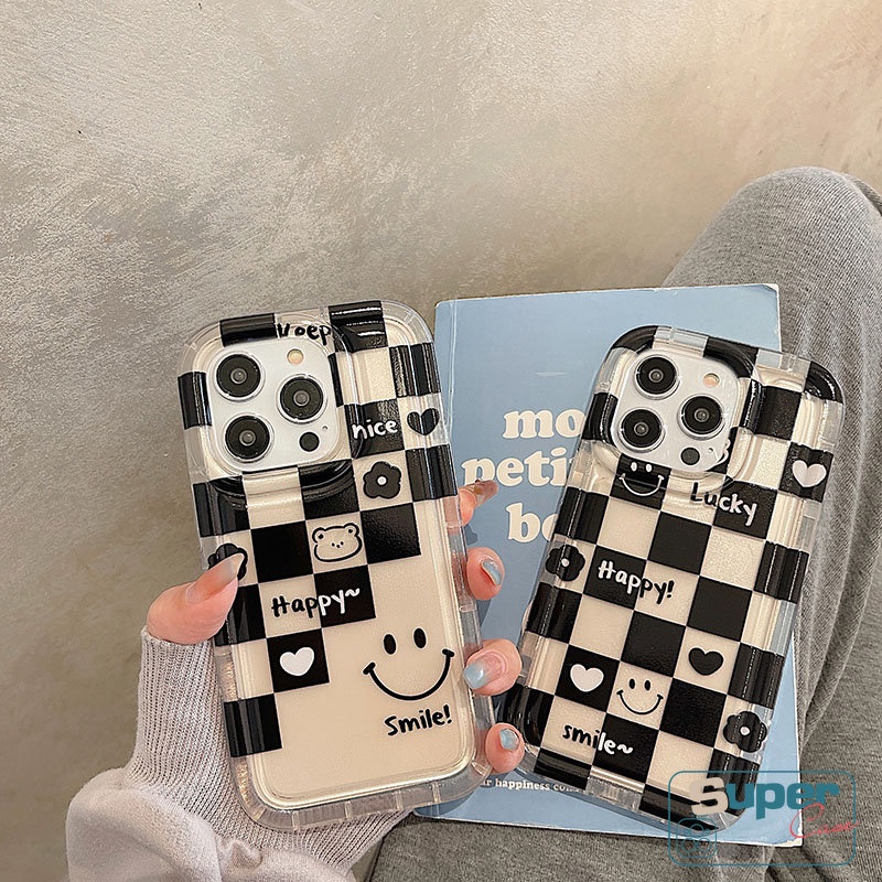 Pasangan Case Kompatibel Untuk IPhone XR 11 7 8 Plus 13 14 12 Pro MAX 6 6S Plus X XS MAX Ins Kotak-Kotak Happy Lucky Smiley Cute Bear Love Heart Flowers Shockproof Airbag Soft Cover