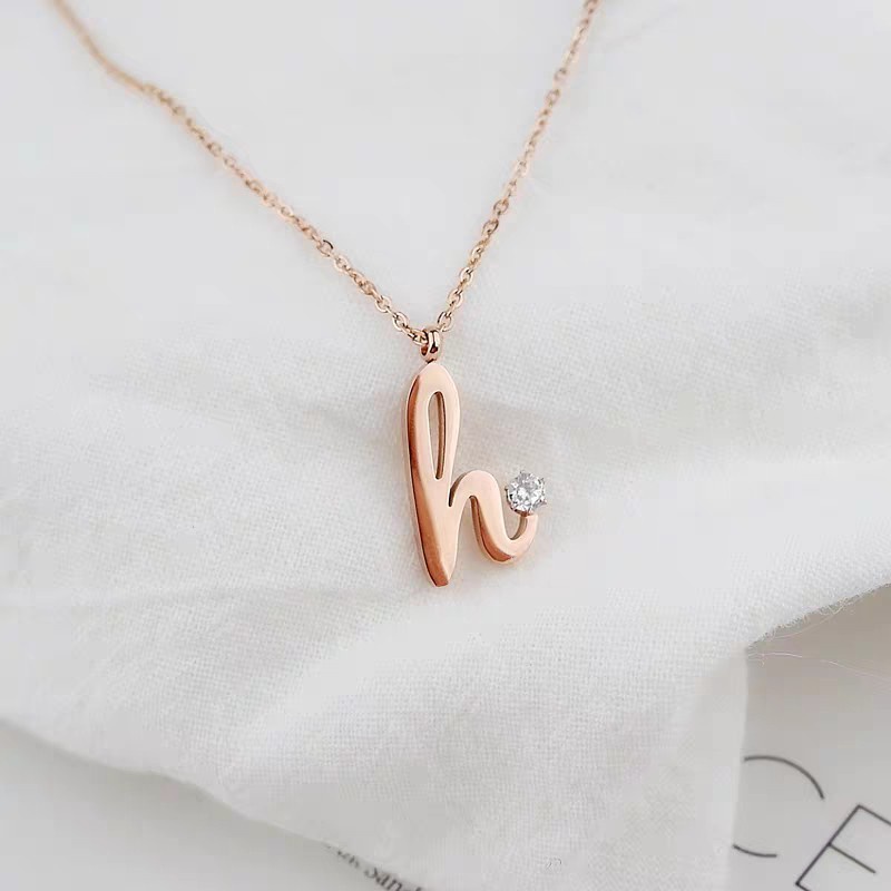 Kalung Rantai Dengan Liontin Huruf H Untuk Wanita | Kalung Rantai Dengan Liontin Hati Untuk Wanita | Aksesoris Bahan Titanium Steel 18K Warna Rose Gold | Perhiasan Bahan Stainless Steel