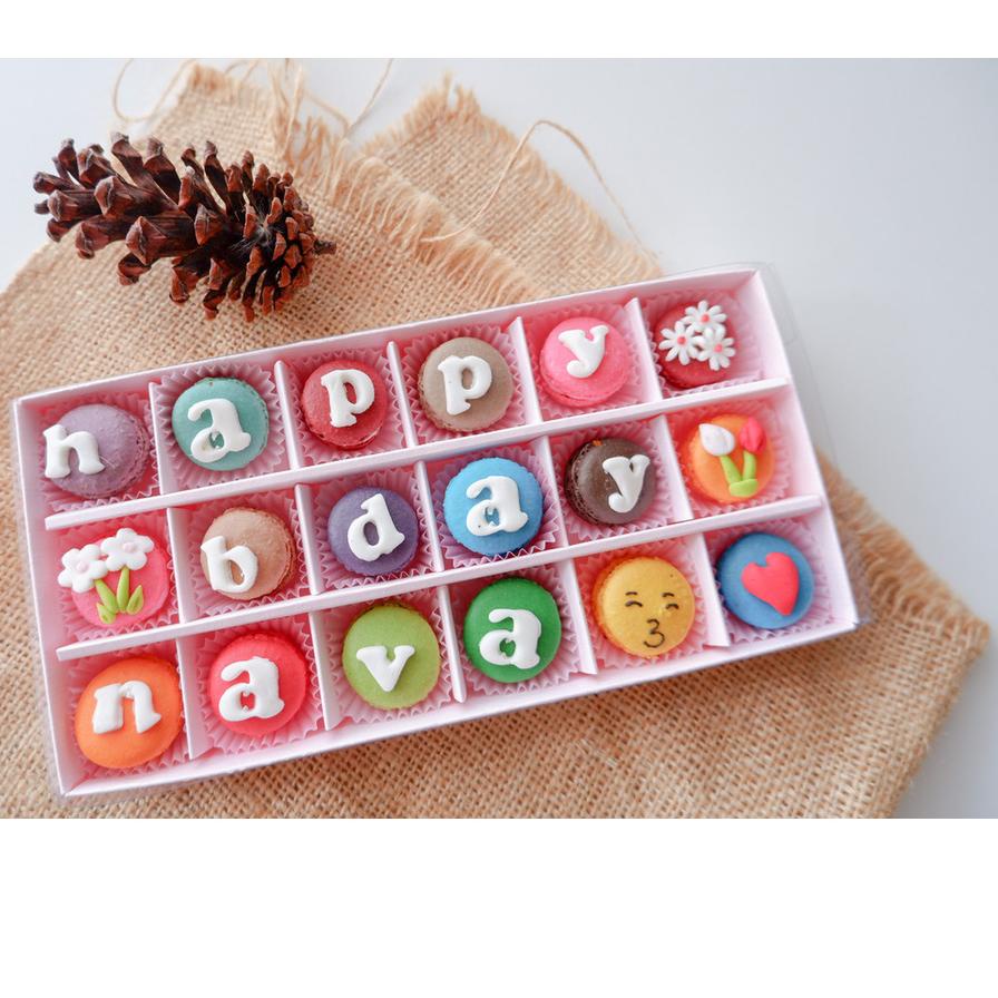 

☜ MACARON GIFT ISI 18 ♘