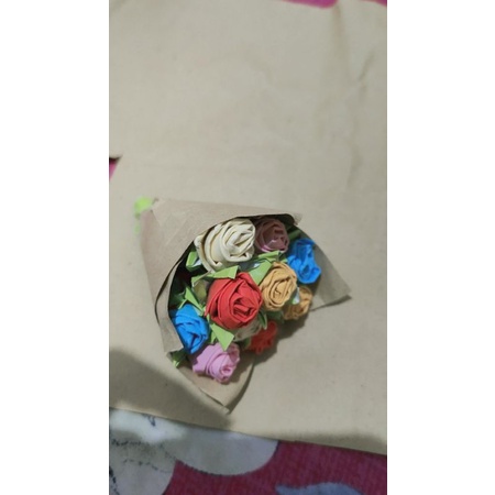 BUCKET BUNGA MAWAR MINI BUATAN, BAGUS UNTUK KADO PACAR/BUAT HIASAN DINDING