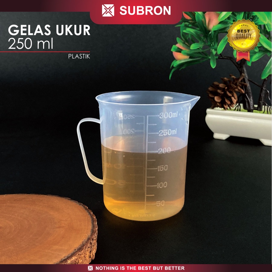 Gelas Ukur 250 ml Plastik Garis Takar Ukur 0,25 Liter - Yukun SUBRON