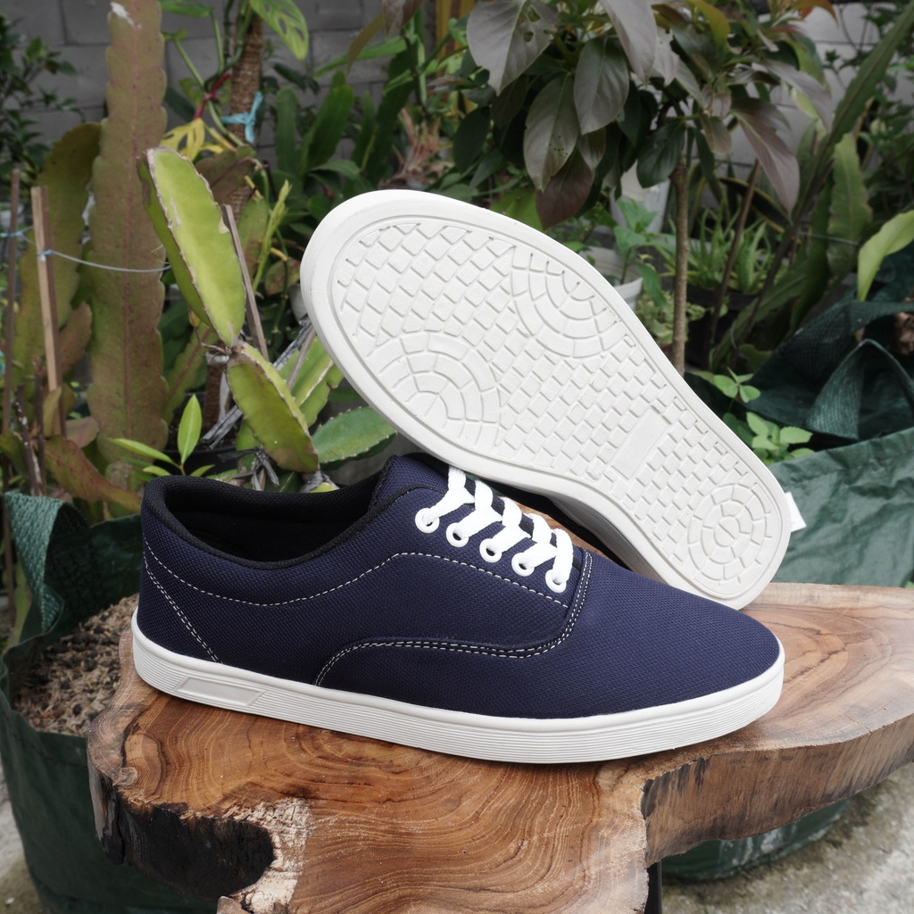 Promo Sepatu Pria Model Casual PVC Vanz Classic OLD Schools OG PVC Termurah