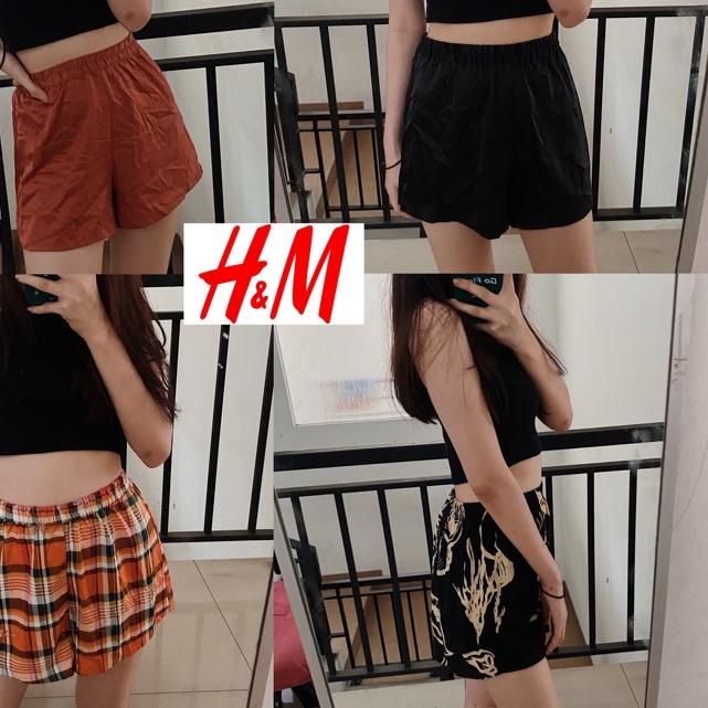 ➱ H&M MONKI Lounge Satin Viscose Shorts Hnm Short Pants Home Celana Pendek Tidur Celpen Rayon Hotpan