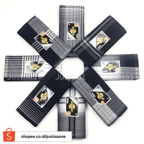 Sarung WADIMOR Motif Hitam Putih Warna Black White HP - Kain Tenun Dewasa Pria Laki Santri Solat Pesantren Sholat Remaja Tanggung Cowok Pesantren Masjid Kang Santri Grosir Sunatan Lebaran Hadiah Sovenir Cowo Premium Kasual Casual Formal Resmi Lembut Adem