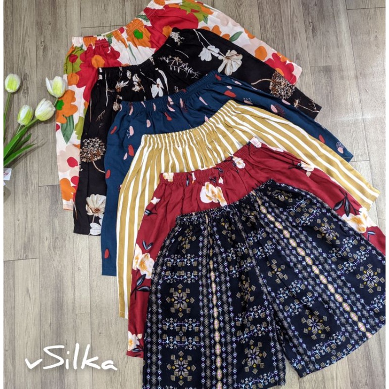 Celana Pendek Wanita Vsilka Rayon Motif