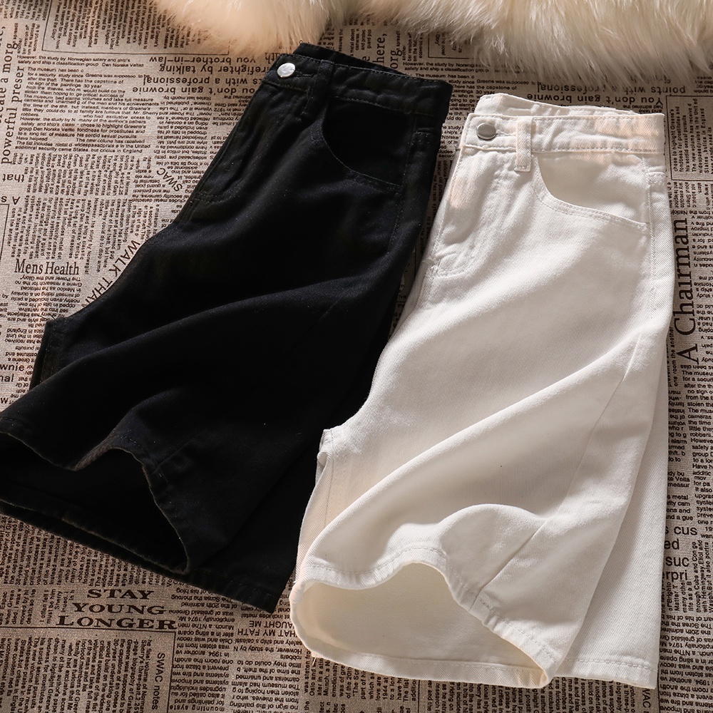 Putih / Hitam Highwaist Loose Celana Pendek Jeans Wanita Polos