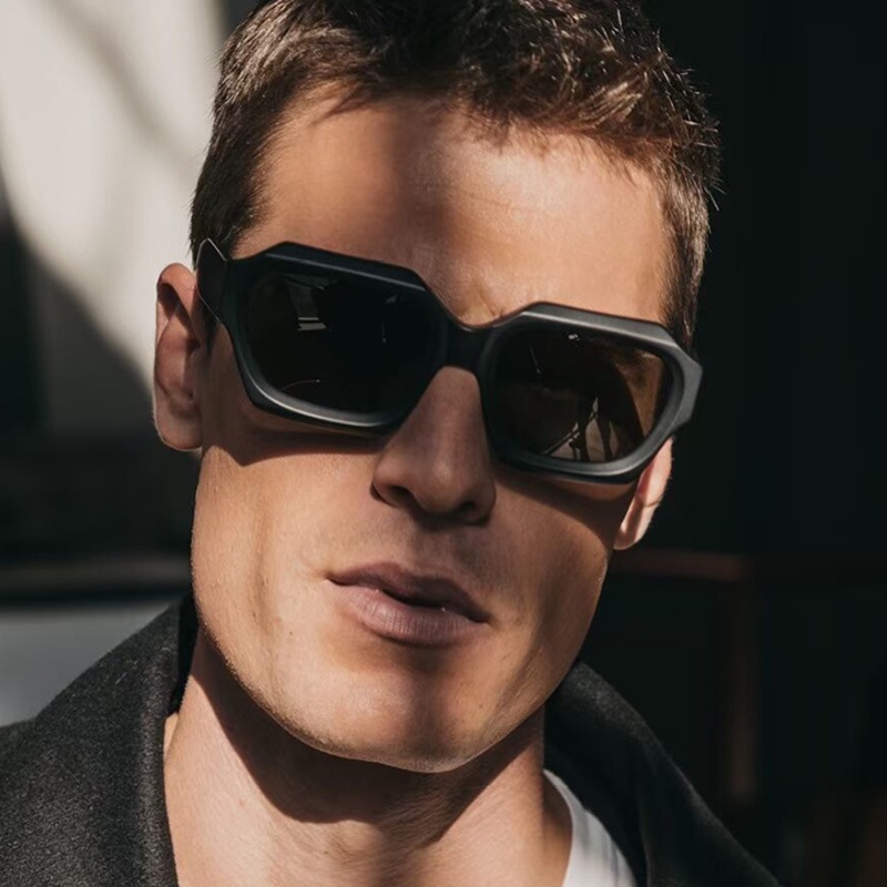 Kacamata Hitam Retro Outdoor Frame Irregular Untuk Pria Dan Wanita