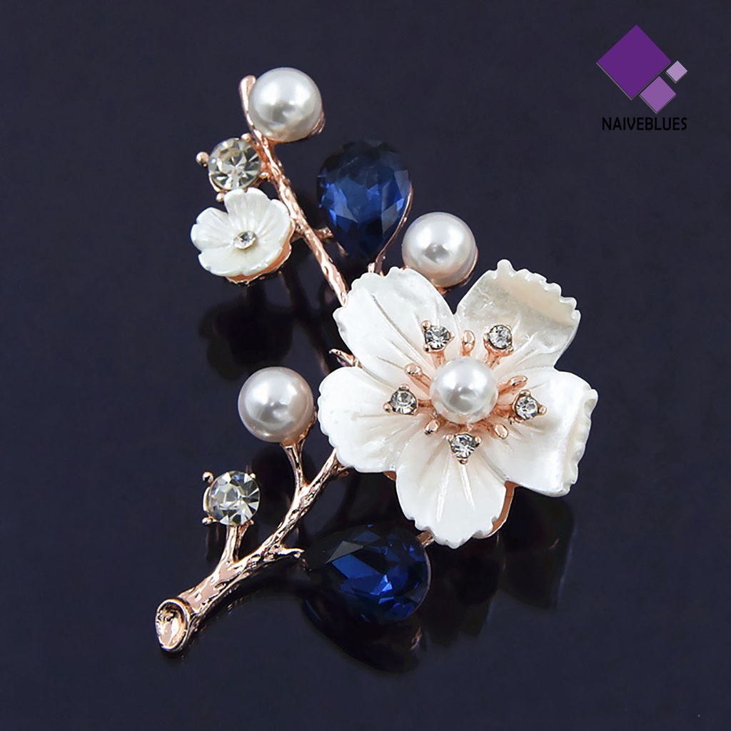 &lt; Naiveblues &gt; Mutiara Imitasi Kerang Hadiah Pernikahan Elegan Plum Blossom Berlian Imitasi Lapel Kostum Aksesoris