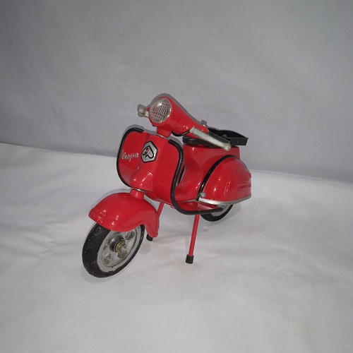 Miniatur Motor Harley Vespa Skuter Honda C70 Bahan Logam Anti Karat Pajangan dan Koleksi