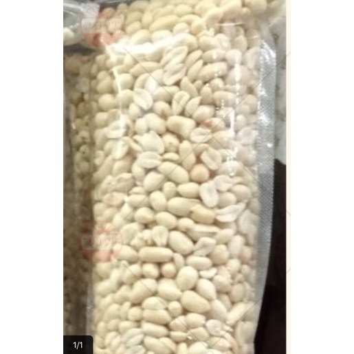 Kacang Tanah Kupas repack 500gr ukuran Sedang 41/51