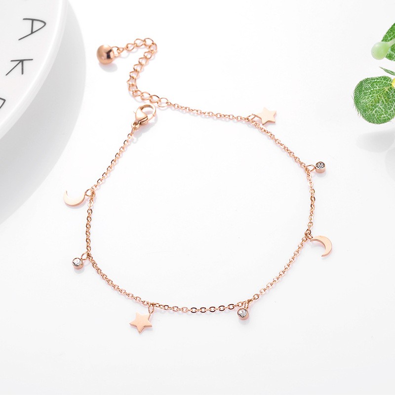 Gelang Kaki Bahan Titanium Steel 18k Warna Rose Gold Desain Bulan Bintang Gaya Korea Jepang Untuk Wanita