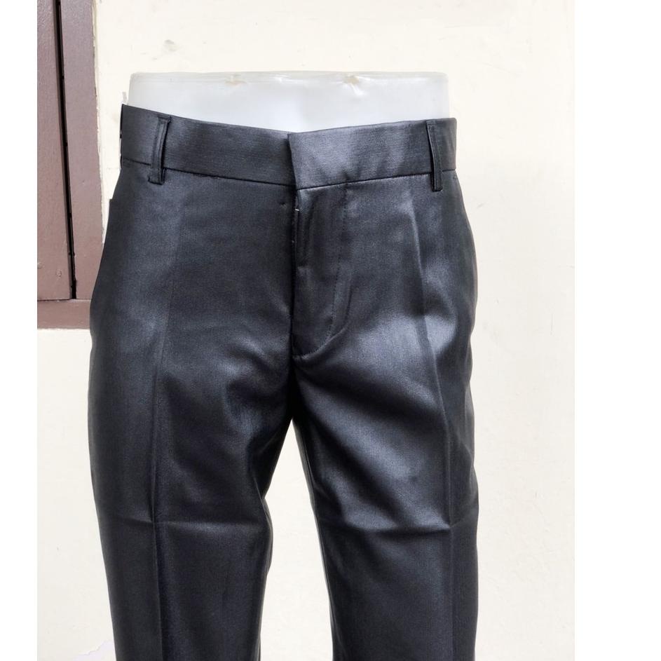 ⅎ celana bahan dasar mengkilap slimfit pria / celana formal metalik pria slimfit ♚