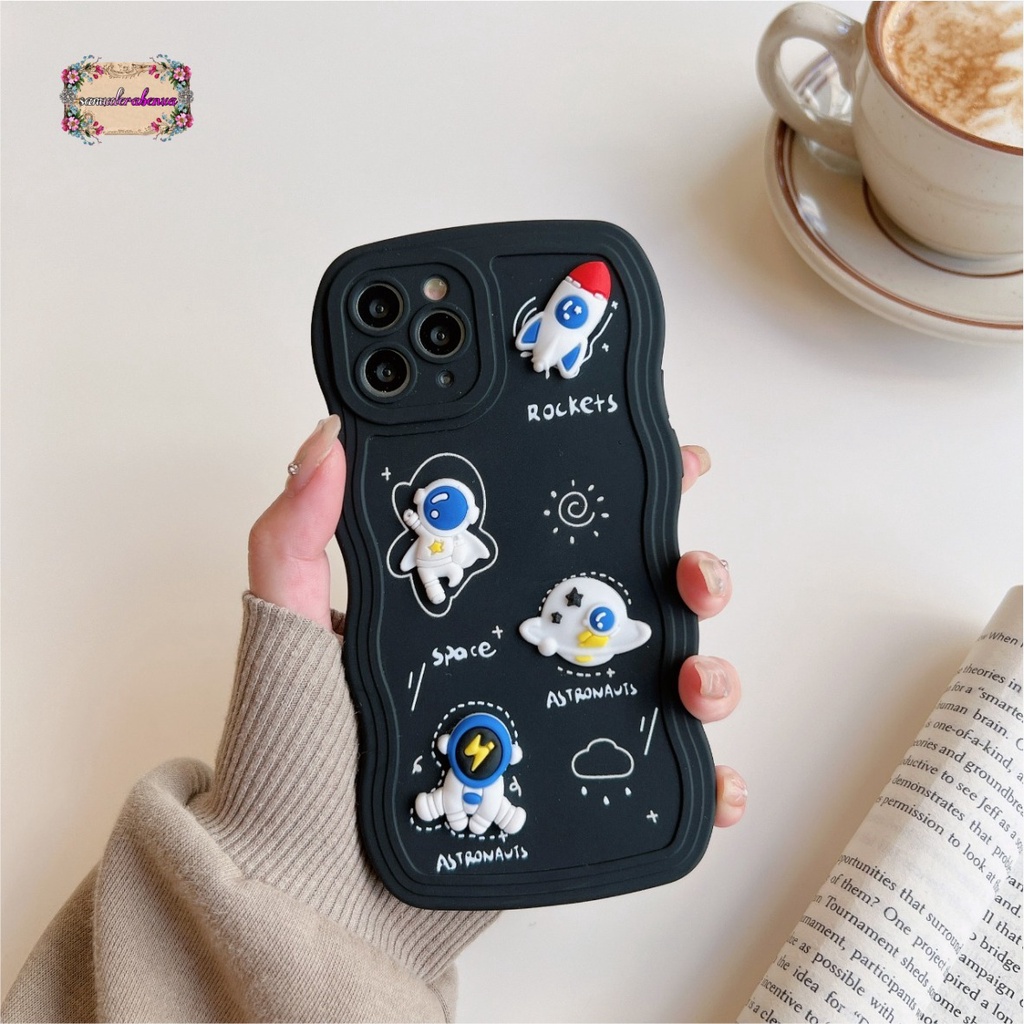 SS141 SOFTCASE 3D ASTRONOUT FOR REALME C55 C1 C2 5 5I 5S 8 PRO 8I 9I 9 PRO PLUS 10 C11 C12 C25 NARZO 20 C15 C17 7I C20 C11 2021 C21Y C25Y C30 C31 C33 C35 V23 NARZO 50I 50A PRIME SB4811