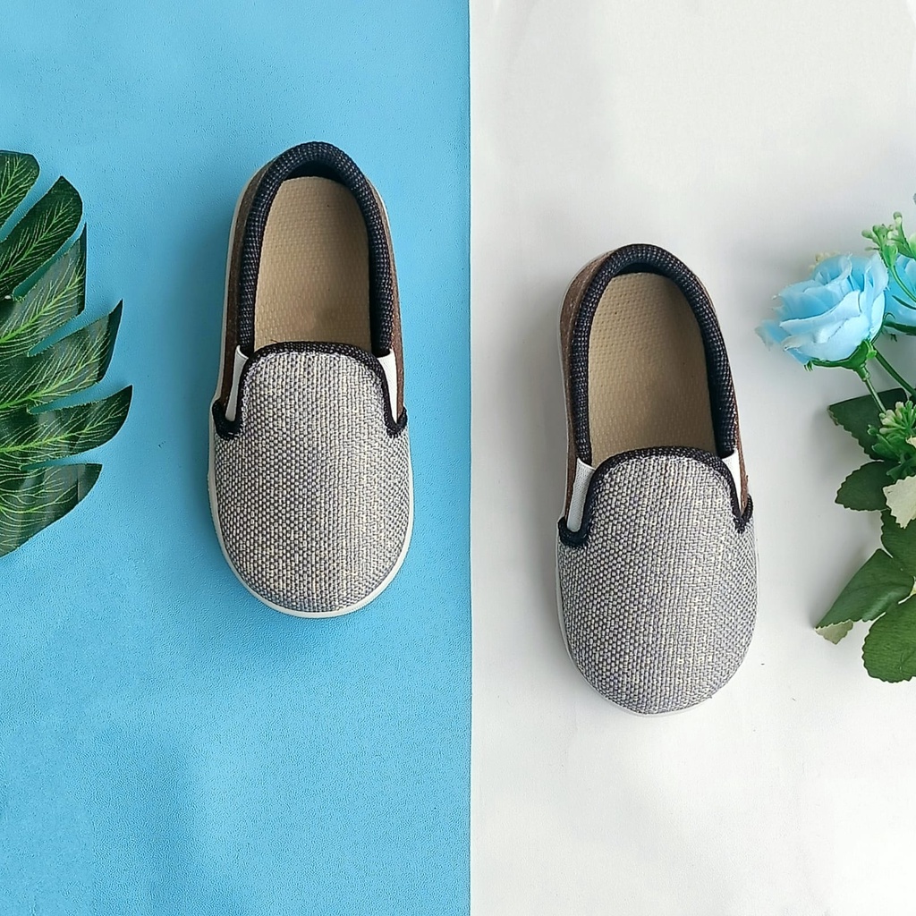 sepatu anak laki laki slip on casual Tan abu MURAH