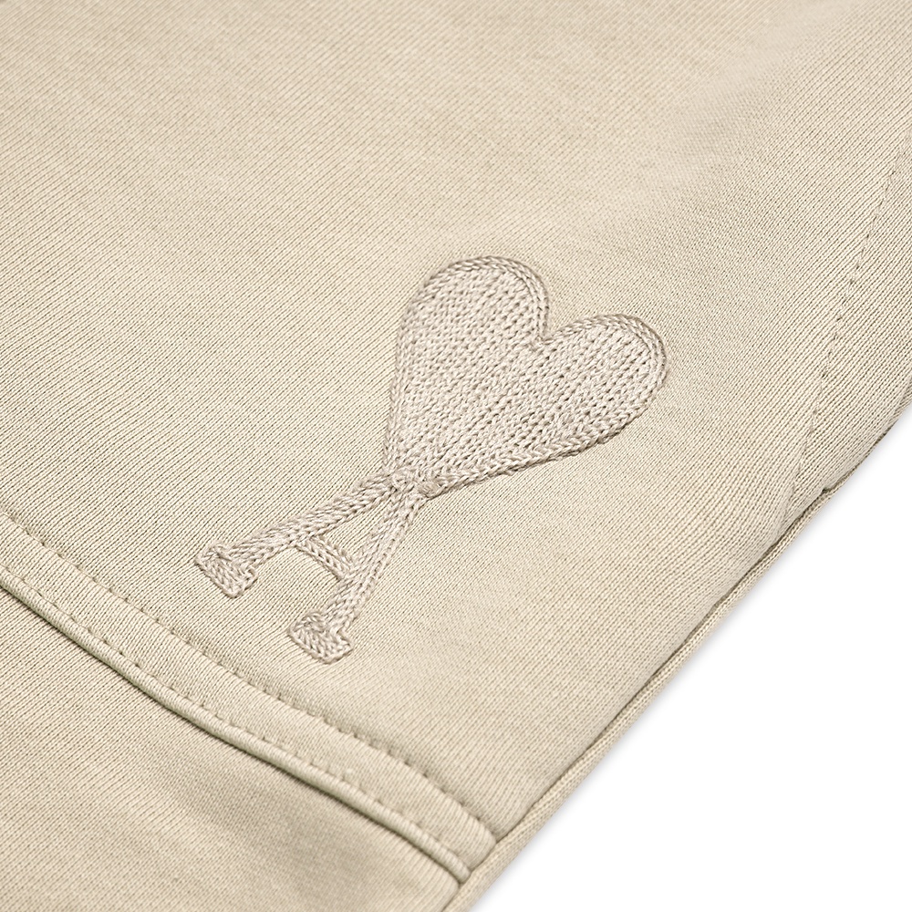 4M1 de Coeur Solid Heart Logo Shorts Beige