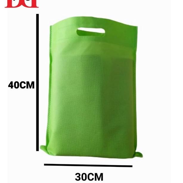 

IAN933 Goodie Bag Oval 30x40 harga per KODI - tas kain - Spunbond |||