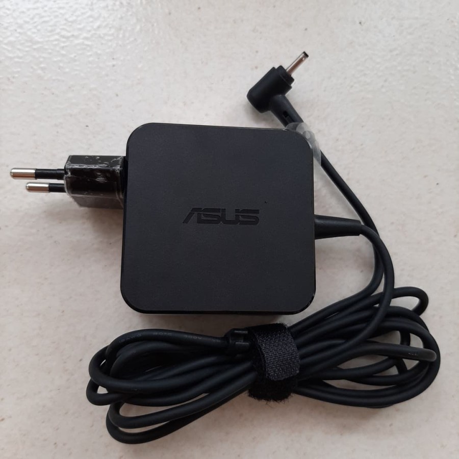 Adaptor Asus 19V - 2.37A Connector Size 3.0x1.1mm