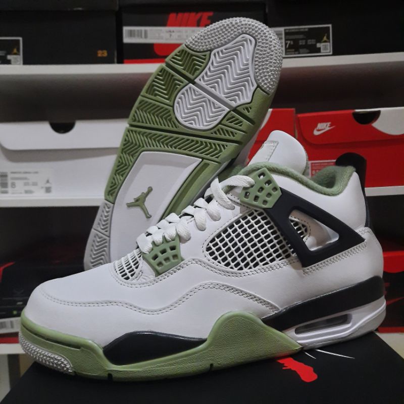 Air Jordan 4 Retro Seafoam / Oil Green original