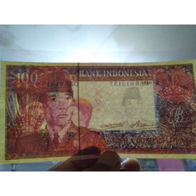 NEW-Uang Kuno Soekarno 100 Rupiah Souvenir Replika Repro 3.2.23
