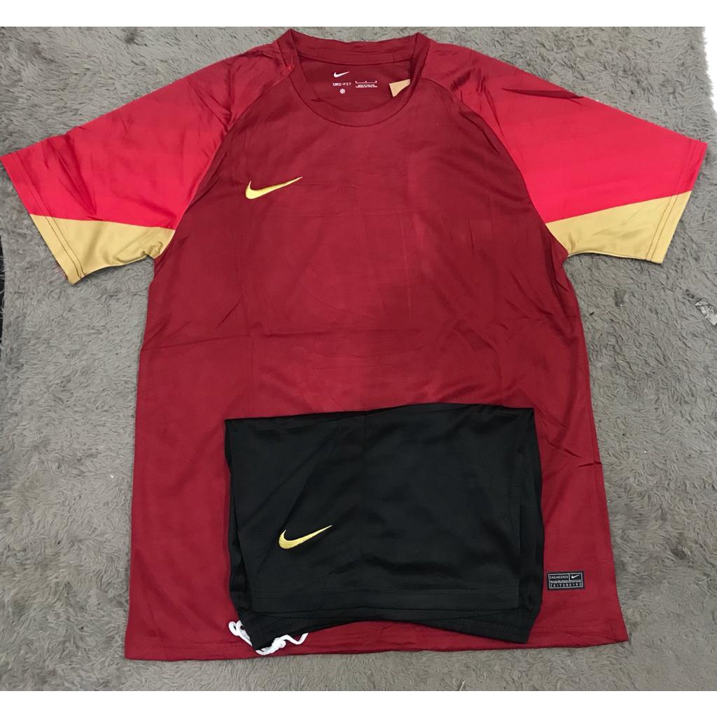 SETELAN BAJU FUTSAL SEPAK BOLA MERAH IMPORT GO