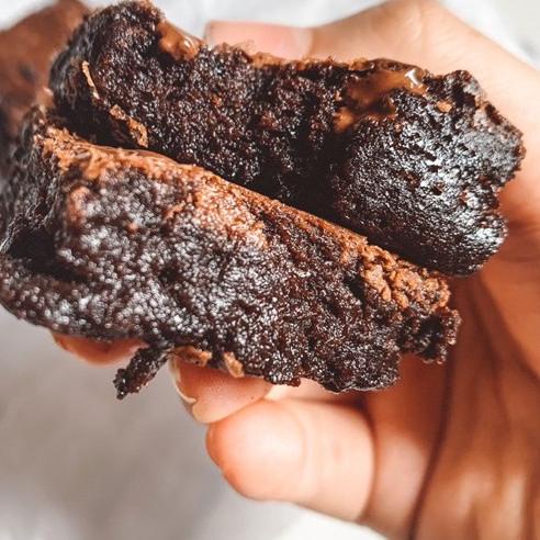 

❉ Brownie STREAK - Fudgy Chewy Chocolate Brownies PREMIUM USING CALLEBAUT ➶