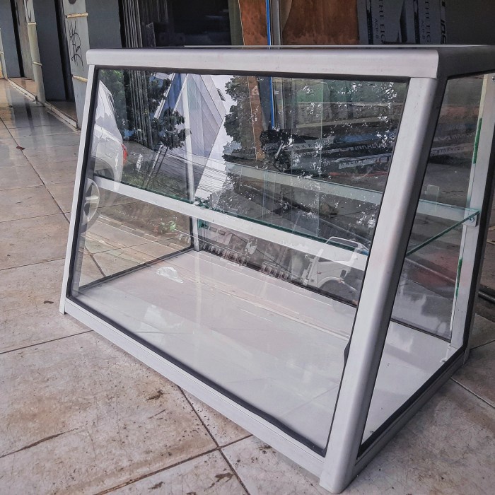 Terlaris Etalase Kaca Miring 1004060
