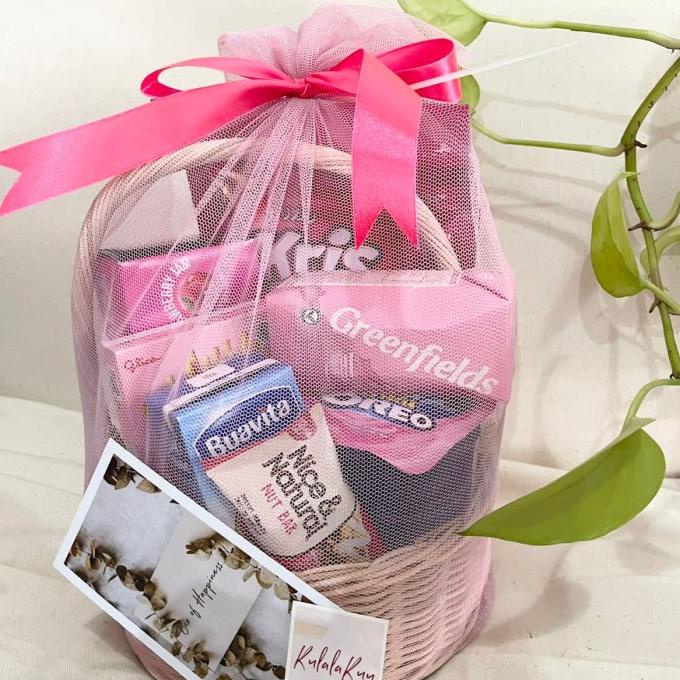 

Spesial Valentine Day Hampers Valentine