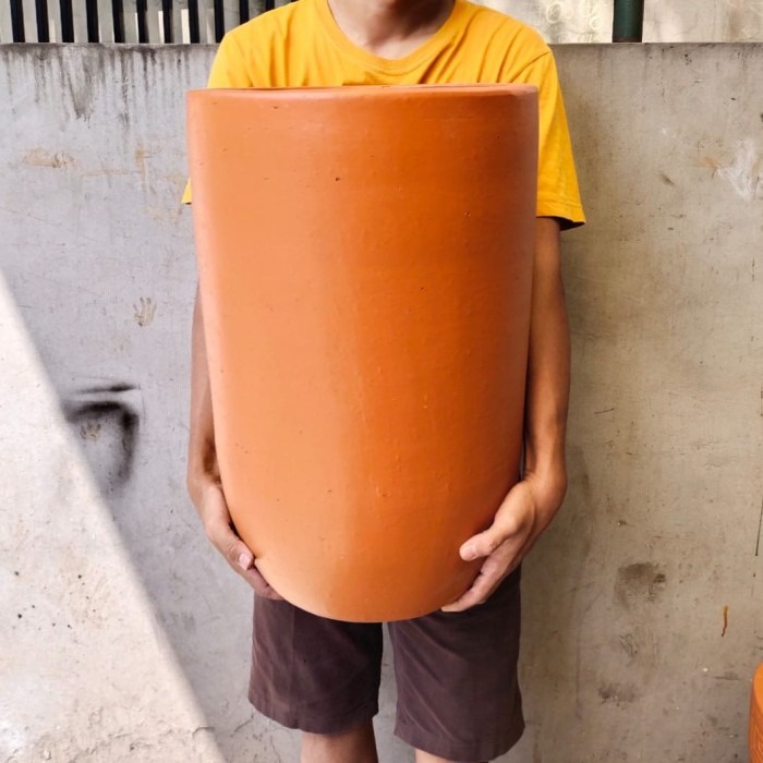 pot gerabah jumbo tinggi, kapsul tinggi 55 cm, pot besar