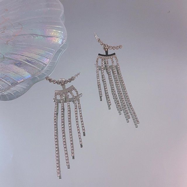 Anting Tusuk Giwang Rumbai Zircon Silver Berkilau Untuk Perhiasan Aksesoris Wanita