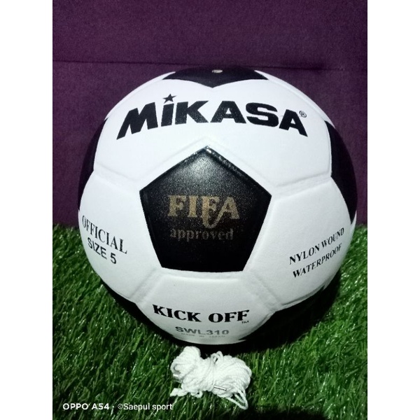BOLA SEPAK/BOLA KAKI/BOLA MIKASA HITAM PUTIH SIZE 5