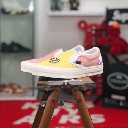 Vans Slip On x SpongeBob SquarePants