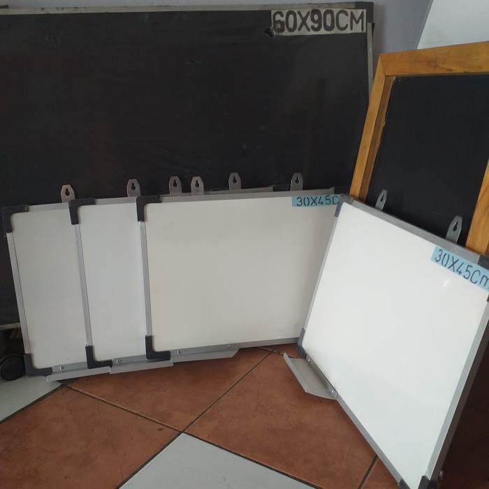 

BISA COD Papan tulis 30x45 cm/White Board 30x45cm gantung non magnetik