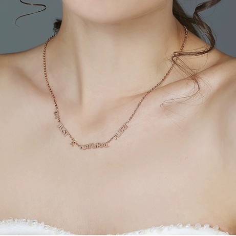 Kalung Rantai Rose Gold 18k Bahan Titanium Steel Untuk Wanita