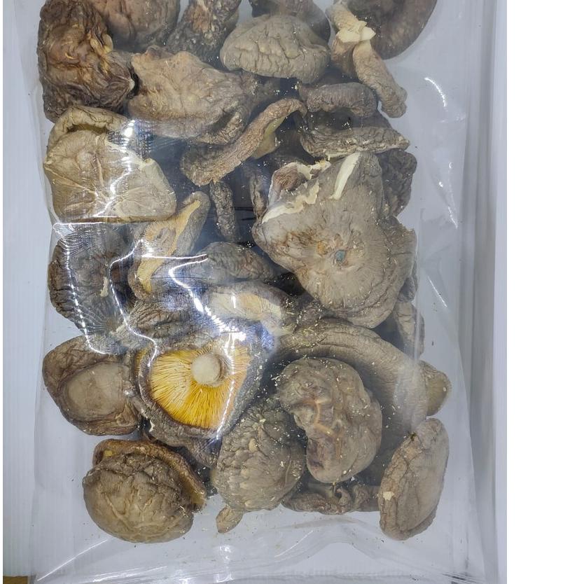 

♣ 250gr r Hioko - Shitake - Kering - Ukuran Besar - Berkualitas Tinggi - Ukuran 5-6 Cm ➻