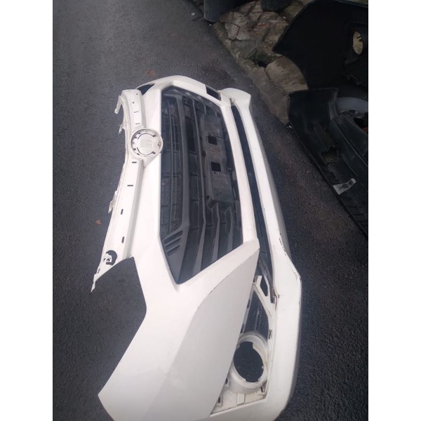 Bemper depan Sigra lama