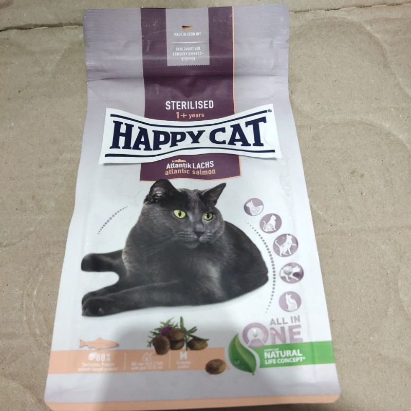 HAPPY CAT ANTLANTIK SALMON 1+ YEARS,MAKANAN KUCING. 300GR