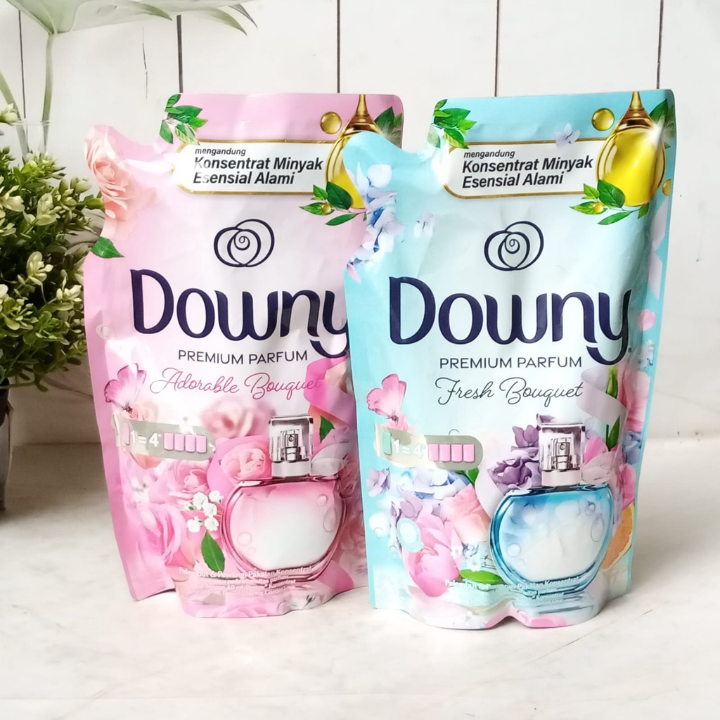 Downy Pelembut &amp; Pewangi Pouch 550ml